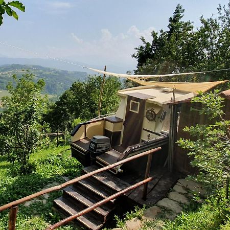 Nave Nel Bosco Bed & Breakfast Torresina ภายนอก รูปภาพ