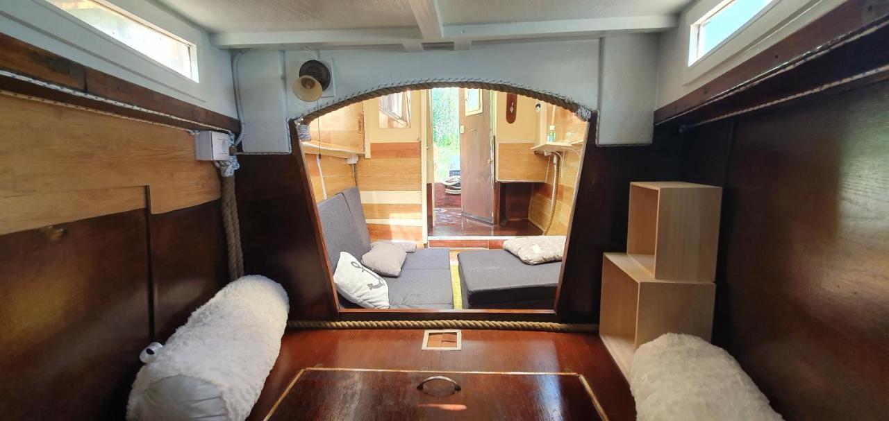 Nave Nel Bosco Bed & Breakfast Torresina ภายนอก รูปภาพ