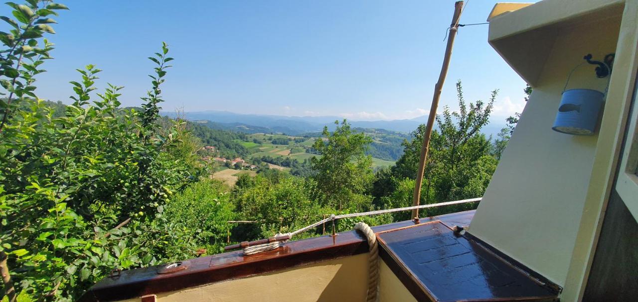 Nave Nel Bosco Bed & Breakfast Torresina ภายนอก รูปภาพ