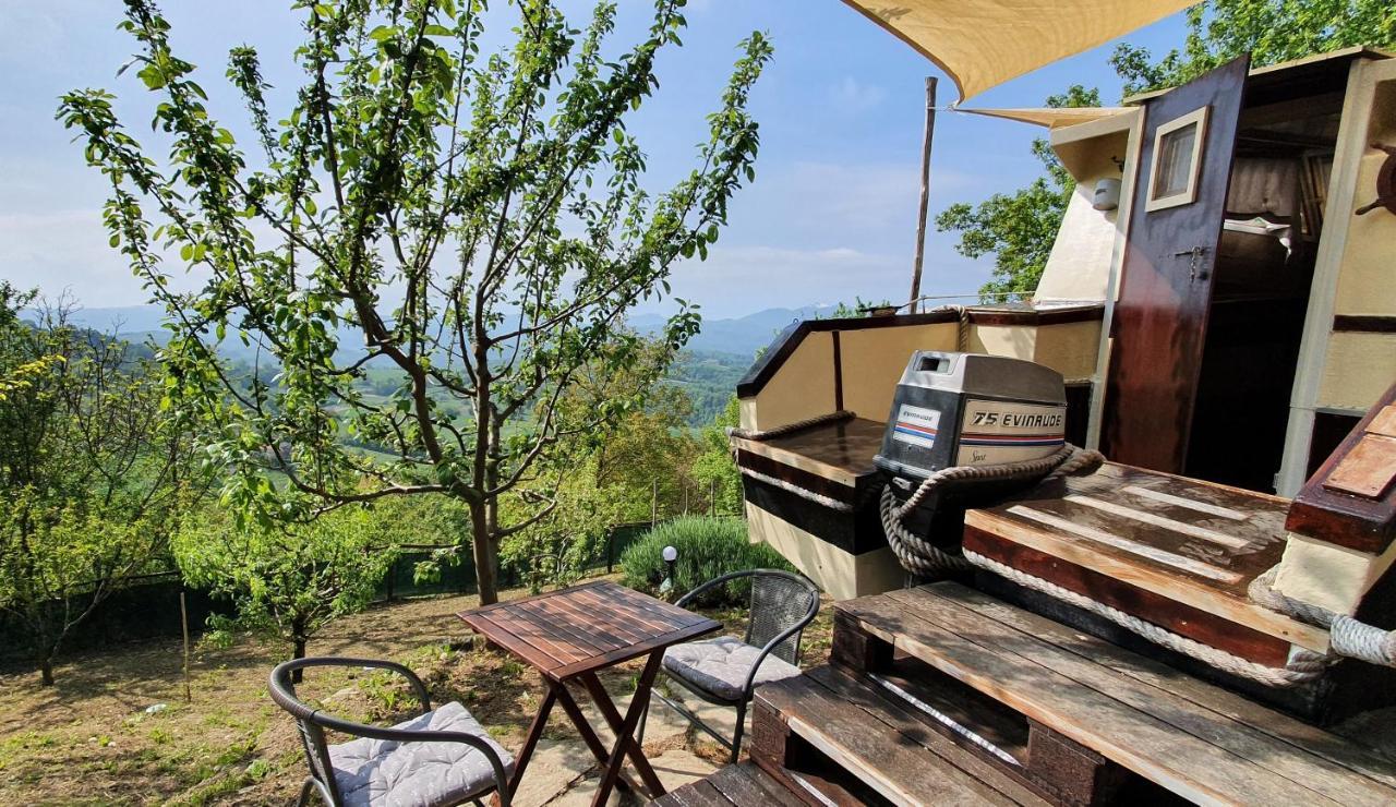 Nave Nel Bosco Bed & Breakfast Torresina ภายนอก รูปภาพ